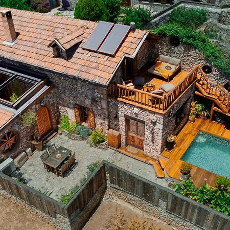 Levissi Otantic Stone In Villa *